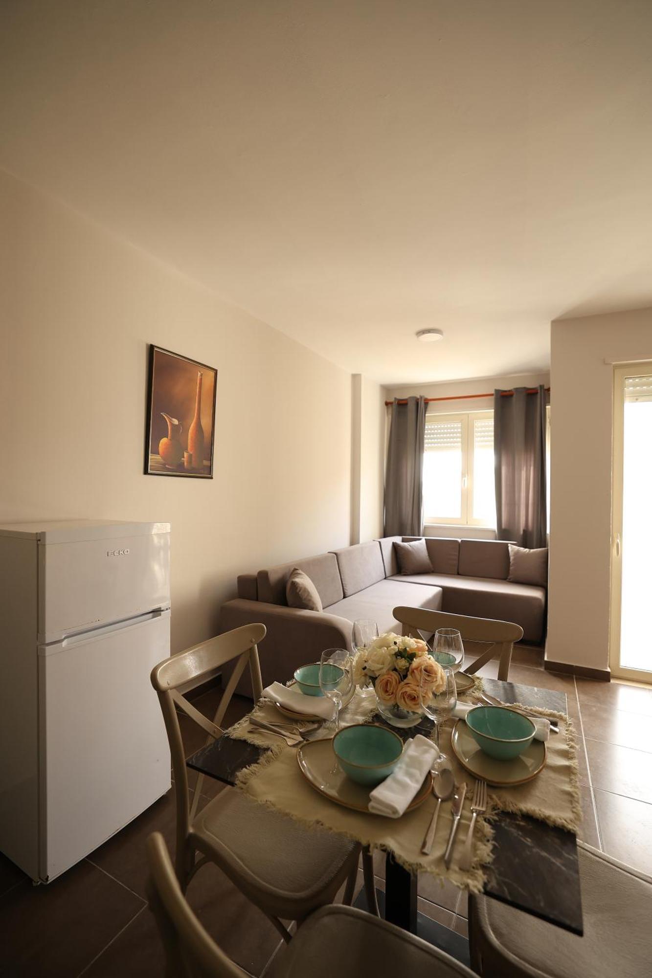 Dyrrah Seaside Apartments Durrës Esterno foto