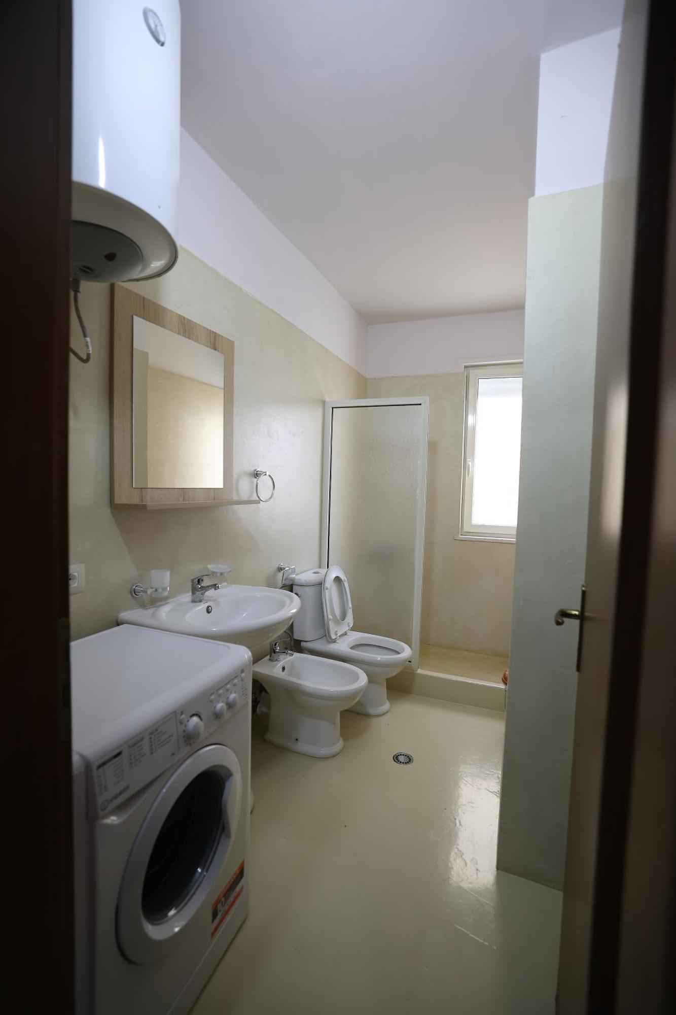 Dyrrah Seaside Apartments Durrës Esterno foto