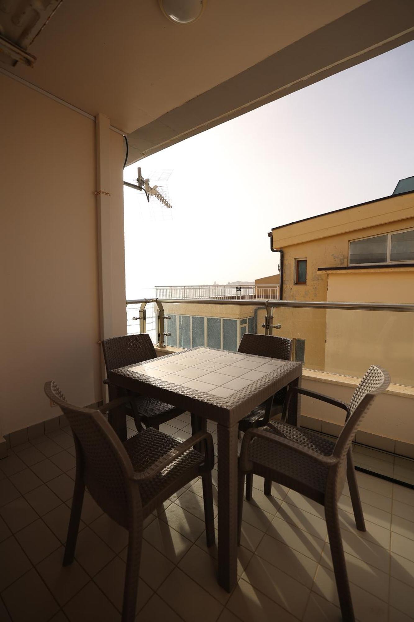 Dyrrah Seaside Apartments Durrës Esterno foto